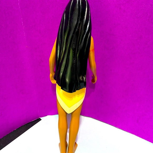 DISNEY VINTAGE 1995 POCAHONTAS INDIAN VINYL DOLL PRINCESS OF POWTAN APPLAUSE 10” - Picture 5 of 12